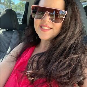 Meet your Posher, Annette